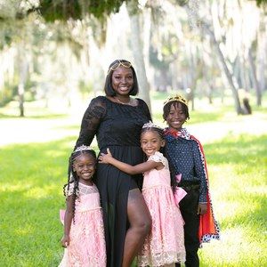 Meet your Posher, Toya